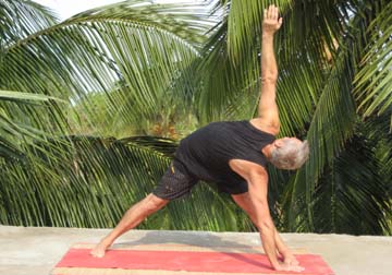 Upa Trikona Asana (Standing Triangle)