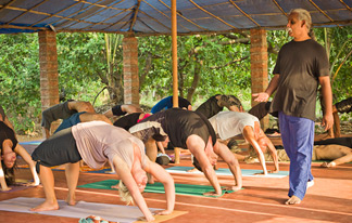 Bhagavan teaching Wheel